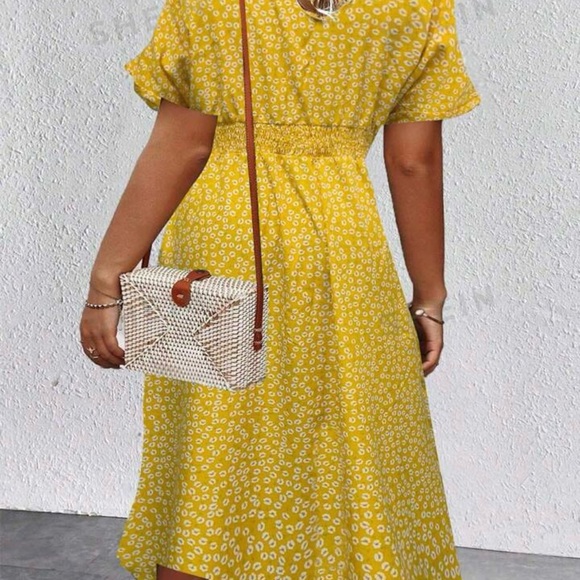 πΈ3/$12 SHEIN dress size 1X, yellow floral perfect conditions - Picture 14 of 14